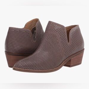 Lucky Brand Feyan Taupe Perforated Ankle Booties Size 9